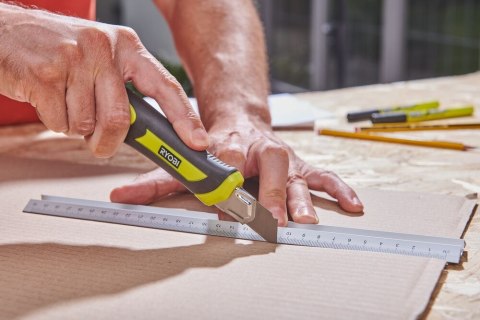 Nóż łamany nożyk tapicerski Ryobi RSK18 Nóż łamany nożyk tapicerski Ryobi RSK18