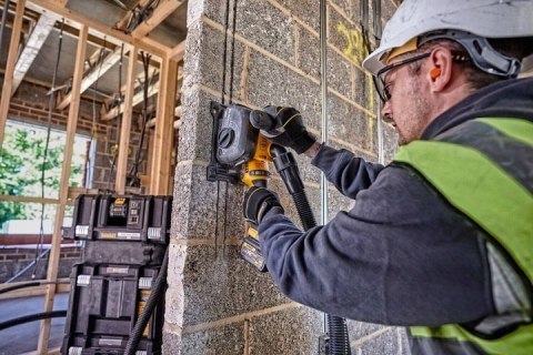 AKUMULATOROWA BRUZDOWNICA FLEXVOLT 54V WALIZKA DeWalt DCG200NT