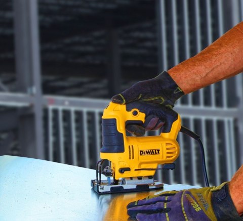 Wyrzynarka elektryczna DeWALT DWE349-QS z górnym chwytem 650W 20mm