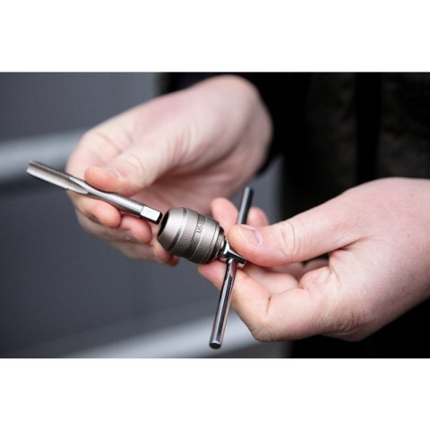 Uchwyt do gwintownika 1/4 M5-M12 Adapter do gwintowników 1/4 M5-M12 12-905 NEO TOOLS Uchwyt do gwintownika 1/4 M5-M12 Adapter do gwintowników 1/4 M5-M12 12-905 NEO TOOLS