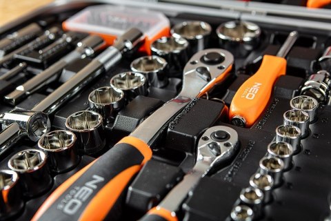 ZESTAW WALIZKA NARZĘDZI DLA ELEKTRYKA 108 EL. NEO TOOLS 01-310-1