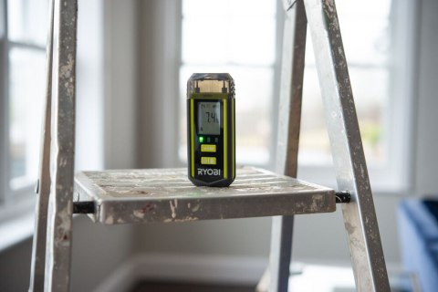 RYOBI MIERNIK POMIARU WILGOTNOŚCI WILGOTNOŚCIOMIERZ DREWNA BETONU LED RBPINMM1 RYOBI MIERNIK POMIARU WILGOTNOŚCI WILGOTNOŚCIOMIERZ DREWNA BETONU LED RBPINMM1
