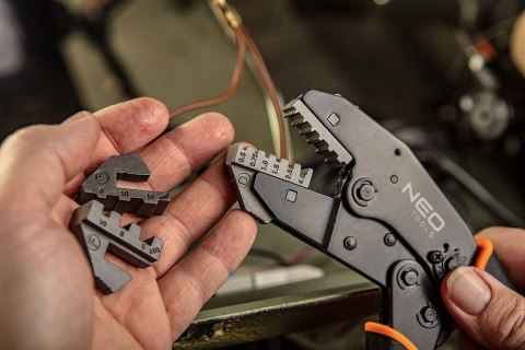 01-506 SZCZYPCE DO ZACISKANIA KOŃCÓWEK TULEJKOWYCH 0.5-16 MM2 (22-6 AWG) NEO TOOLS 01-506 SZCZYPCE DO ZACISKANIA KOŃCÓWEK TULEJKOWYCH 0.5-16 MM2 (22-6 AWG) NEO TOOLS