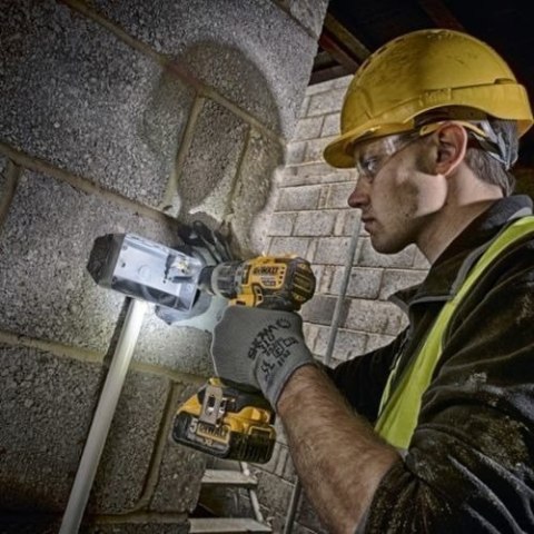 DCD791P2-QW Akumulatorowa wiertarko-wkrętarka DeWALT