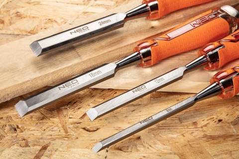 37-900 DŁUTA 6, 12, 18, 24, ZESTAW 4 SZT. UCHWYT DWUKOMPONENTOWY. PAKOWANE W ETUI NEO TOOLS 37-900 DŁUTA 6, 12, 18, 24, ZESTAW 4 SZT. UCHWYT DWUKOMPONENTOWY. PAKOWANE W ETUI NEO TOOLS