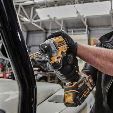 DCF850N-XJ Zakrętarka udarowa DEWALT DCF850N-XJ Zakrętarka udarowa DEWALT