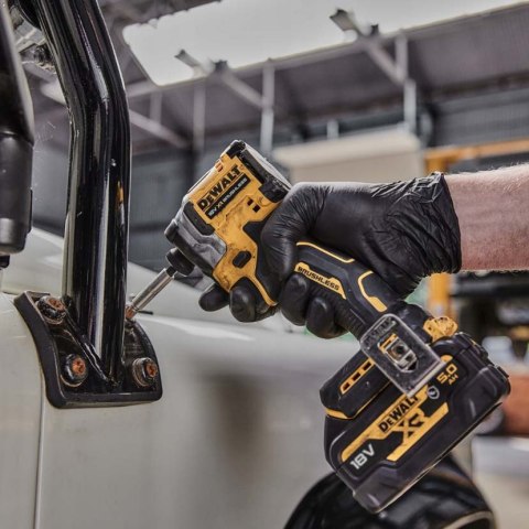 DCF850N-XJ Zakrętarka udarowa DEWALT DCF850N-XJ Zakrętarka udarowa DEWALT