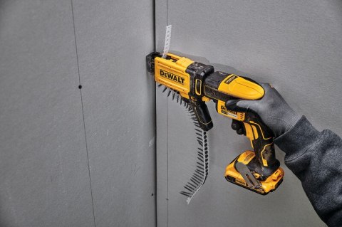 ZESTAW DeWalt WKRĘTARKA DO PŁYT GK KARTON GIPS AKUMULATOROWA AKU. 2x2.0Ah ZESTAW DeWalt WKRĘTARKA DO PŁYT GK KARTON GIPS AKUMULATOROWA AKU. 2x2.0Ah