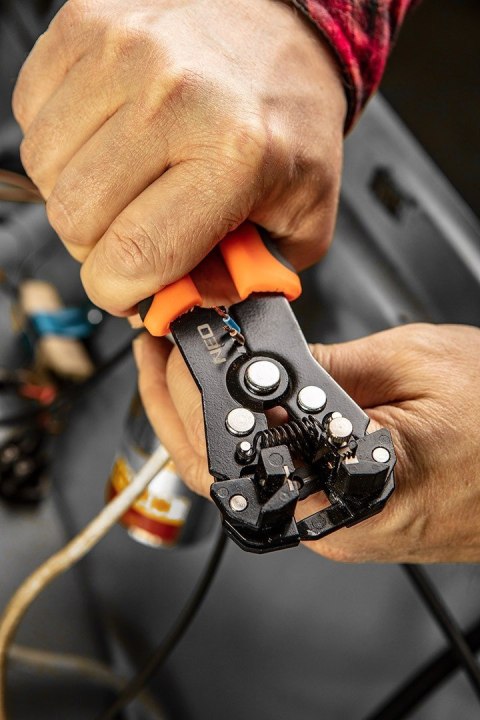 01-540 AUTOMATYCZNY ŚCIĄGACZ IZOLACJI 200 MM, CZOŁOWY NEO TOOLS 01-540 AUTOMATYCZNY ŚCIĄGACZ IZOLACJI 200 MM, CZOŁOWY NEO TOOLS