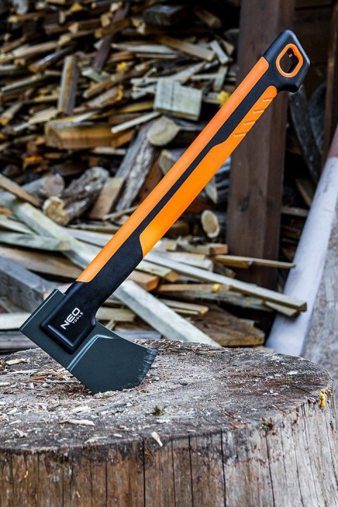 27-033 SIEKIERA ROZŁUPUJĄCA 2200 G, OBUCH 1700 G, 28" NEO TOOLS 27-033 SIEKIERA ROZŁUPUJĄCA 2200 G, OBUCH 1700 G, 28" NEO TOOLS