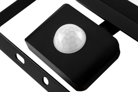 99-049 REFLEKTOR Z CZUJNIKIEM RUCHU SMD 30W 2400 LM 230V NEO TOOLS